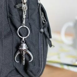 SalesOne LLC Star Wars Mandalorian Mythosaur Logo 3D Flat Back Heavy Duty Metal Car Keychain -Footwear Shop SOI SWMANMYTHKC01 CF