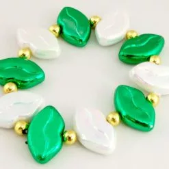 Forum Novelties Luck 'O The Irish Green And White Lips Bead Bracelet